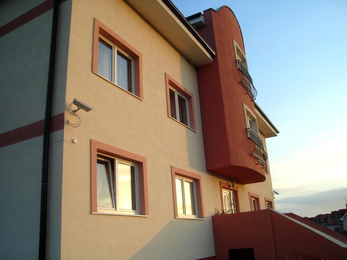 レバル Eurobaltyk Bed & Breakfast エクステリア 写真